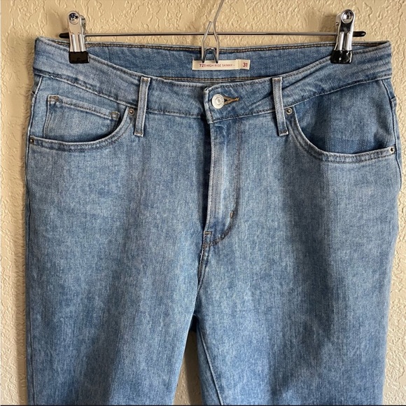 Levi's 721 High Rise Skinny Jeans - Picture 5 of 7